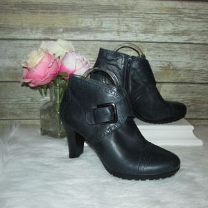 Aerosoles Monument Blue Leather Buckle Ankle Boots